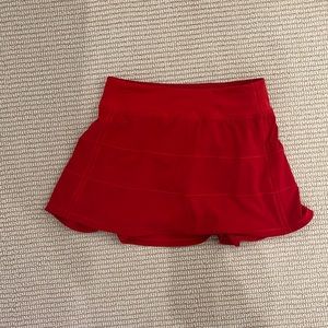 Red Lululemon skirt Size 4 Tall